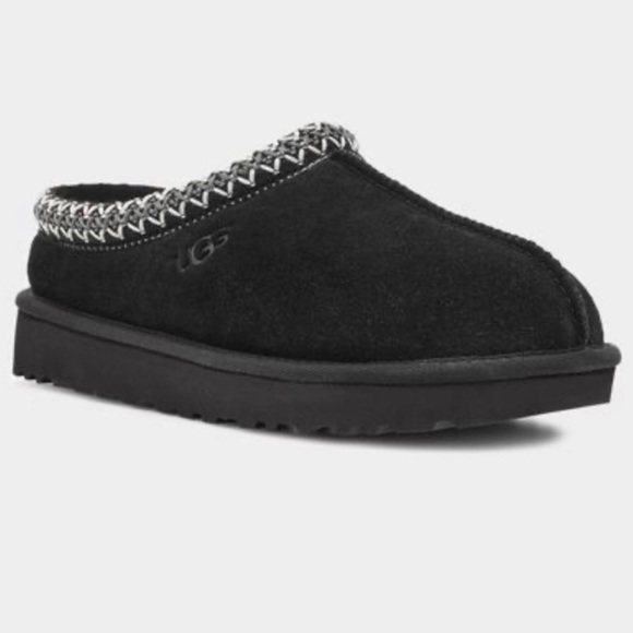 UGG Other - 🎉HOST PICK 💕✨ UGG size 2